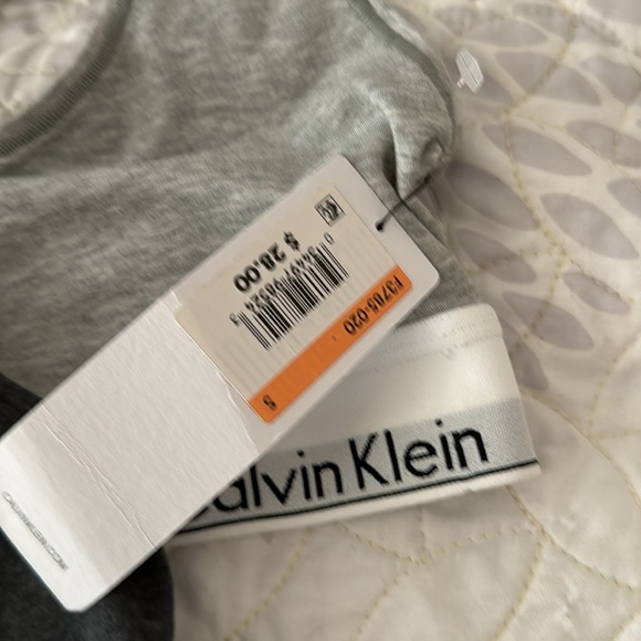 Calvin Klein bra set of 4 - Picture 3 of 8